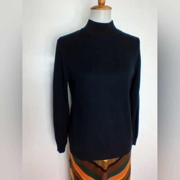 SLOVHUUS BLACK MOCK TURTLE NECK - Picture 6 of 6